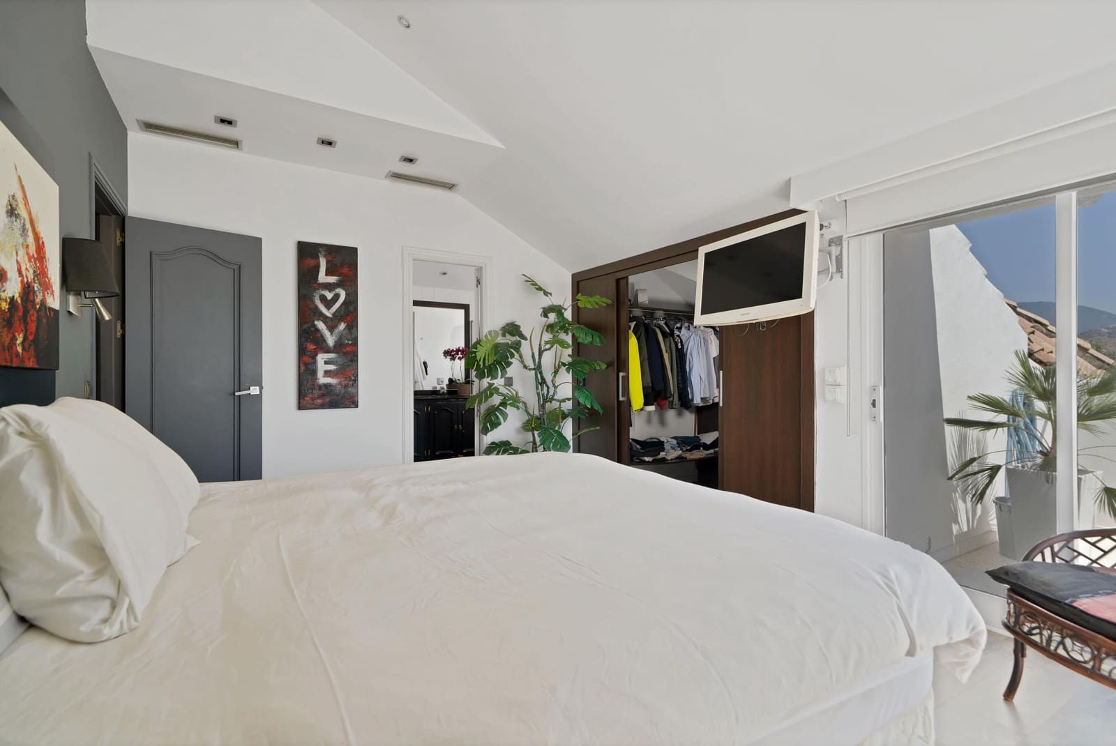 Ático de 2 habitaciones en Marbella en venta con piscina - 650.000 € (Ref: 9116295)