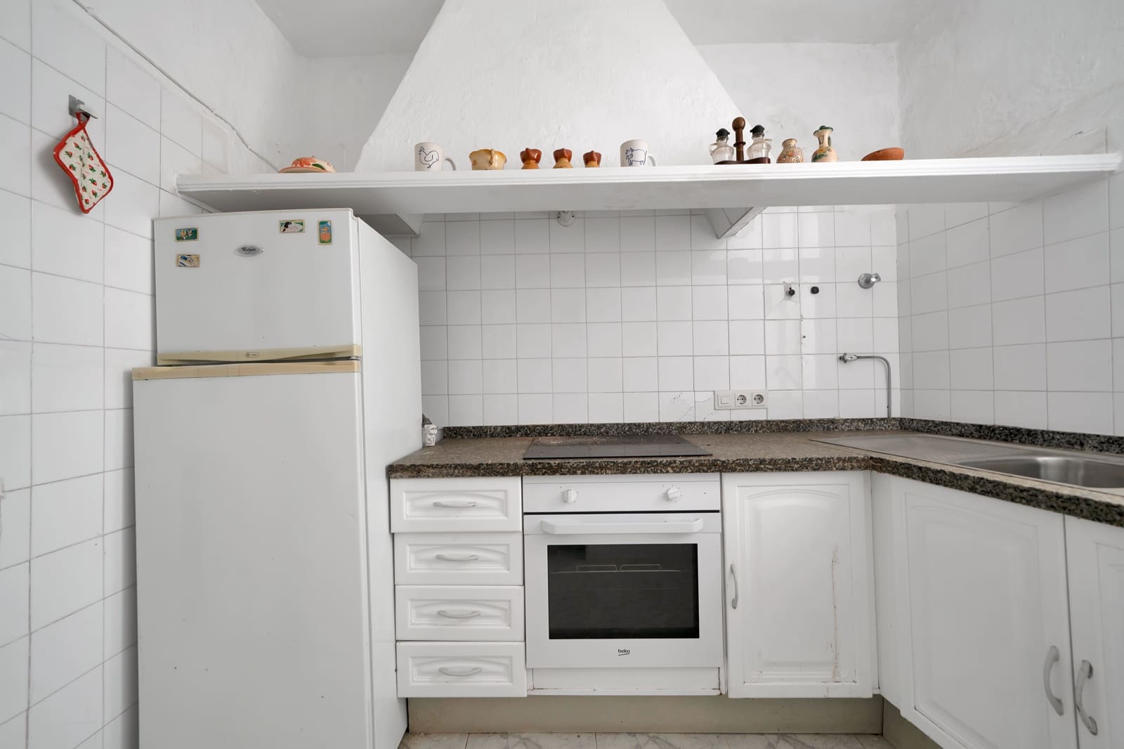 6 soveværelse Erhverv til salg i Marbella - € 990.000 (Ref: 9118896)