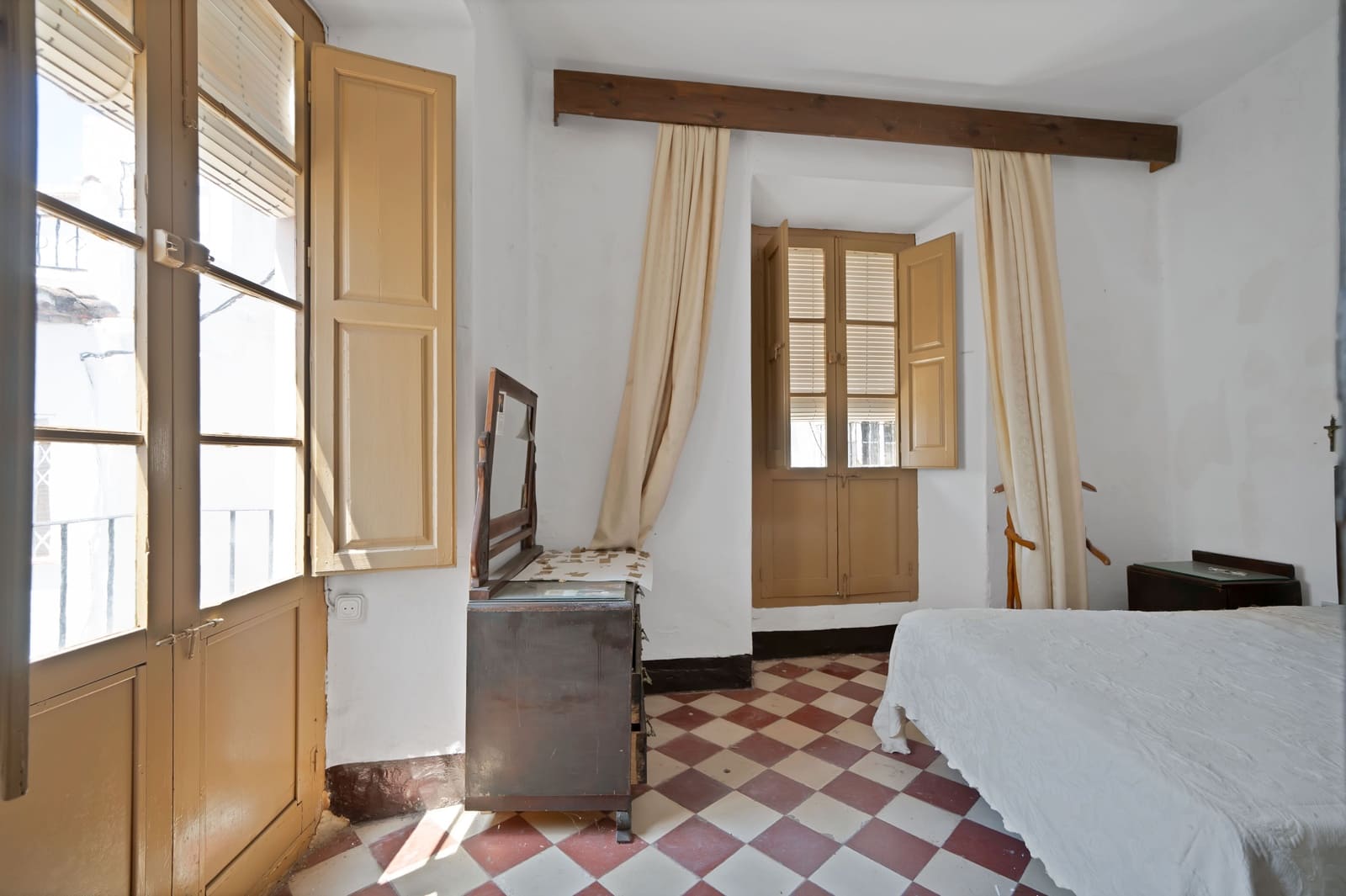 6 soveværelse Erhverv til salg i Marbella - € 990.000 (Ref: 9118896)