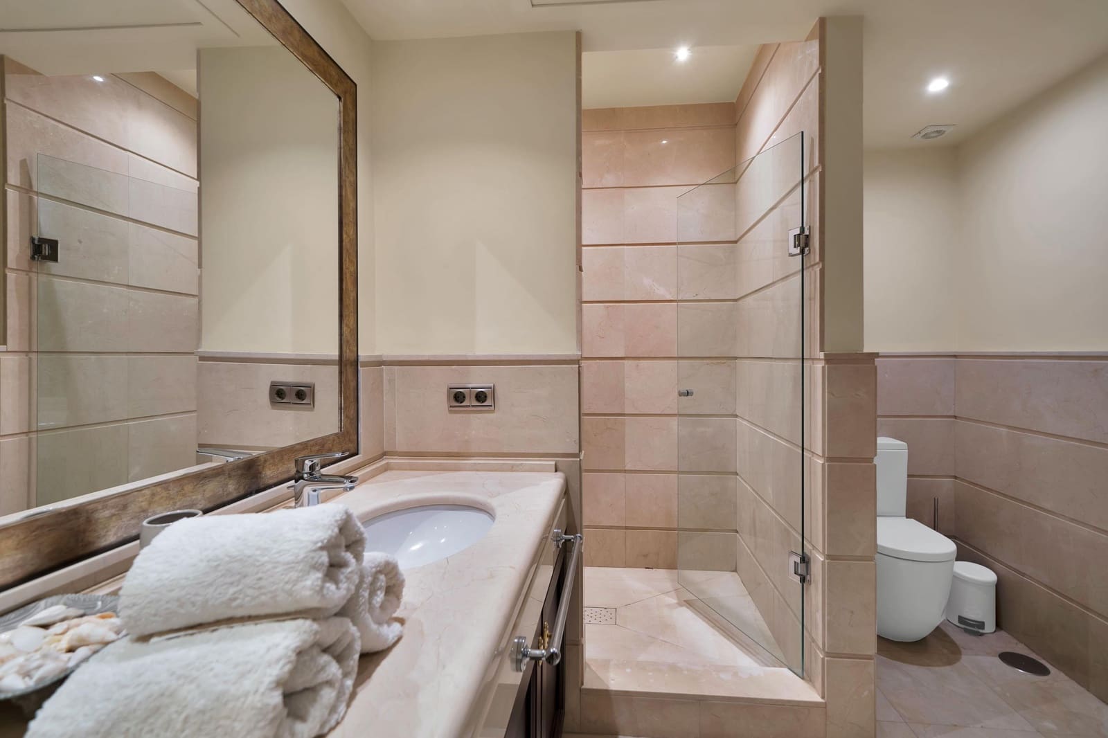 5 chambre Villa/Maison à vendre à Marbella avec piscine - 4 500 000 € (Ref: 9125291)