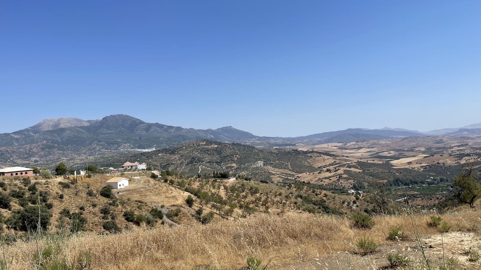 Grunde uden byggetilladelser til salg i Guaro - € 45.000 (Ref: 9134635)