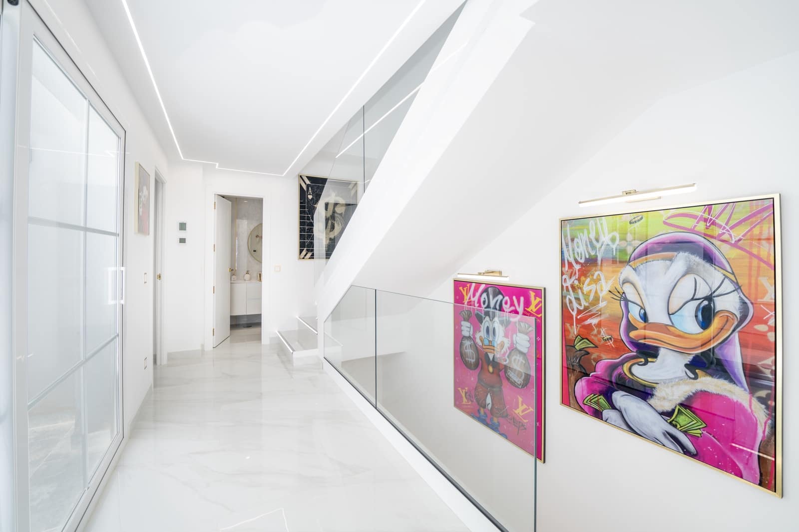 4 soverom Kjedet enebolig til salgs i Ojen med svømmebasseng - € 850 000 (Ref: 9134637)