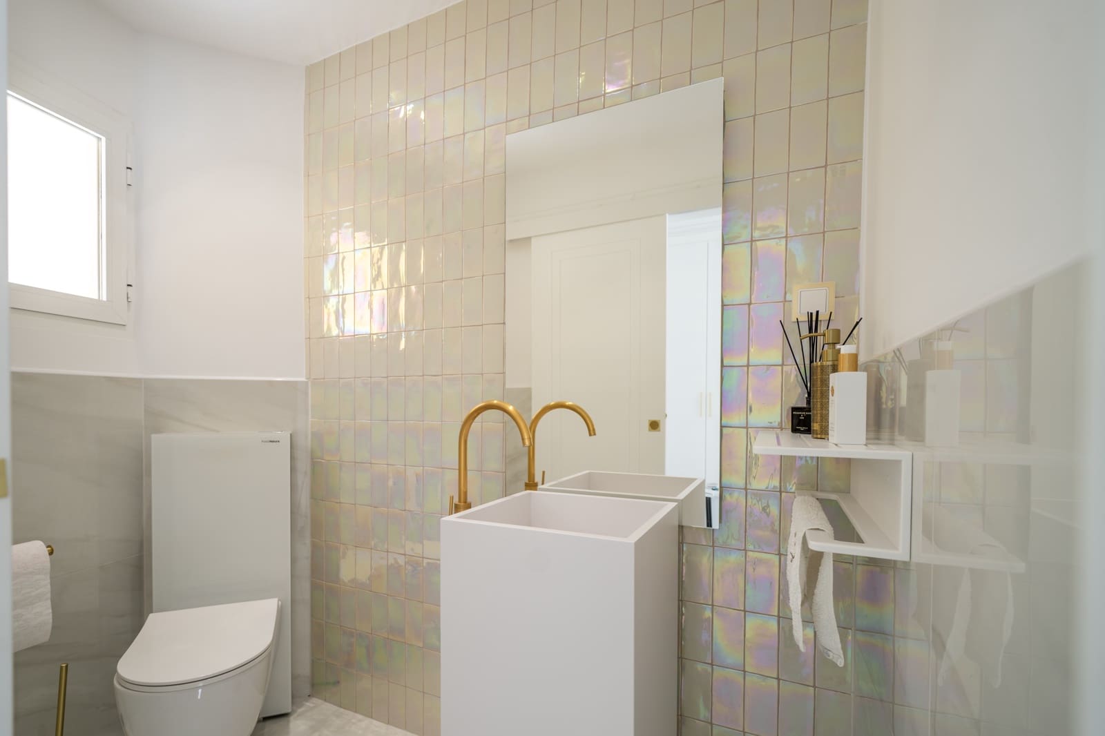 4 soverom Kjedet enebolig til salgs i Ojen med svømmebasseng - € 850 000 (Ref: 9134637)