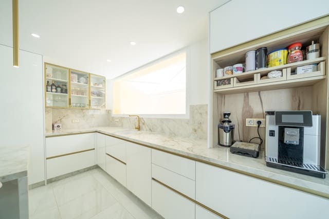 4 Zimmer Doppelhaus zu verkaufen in La Mairena, Ojen mit Pool - 850.000 € (Ref: 9134637)