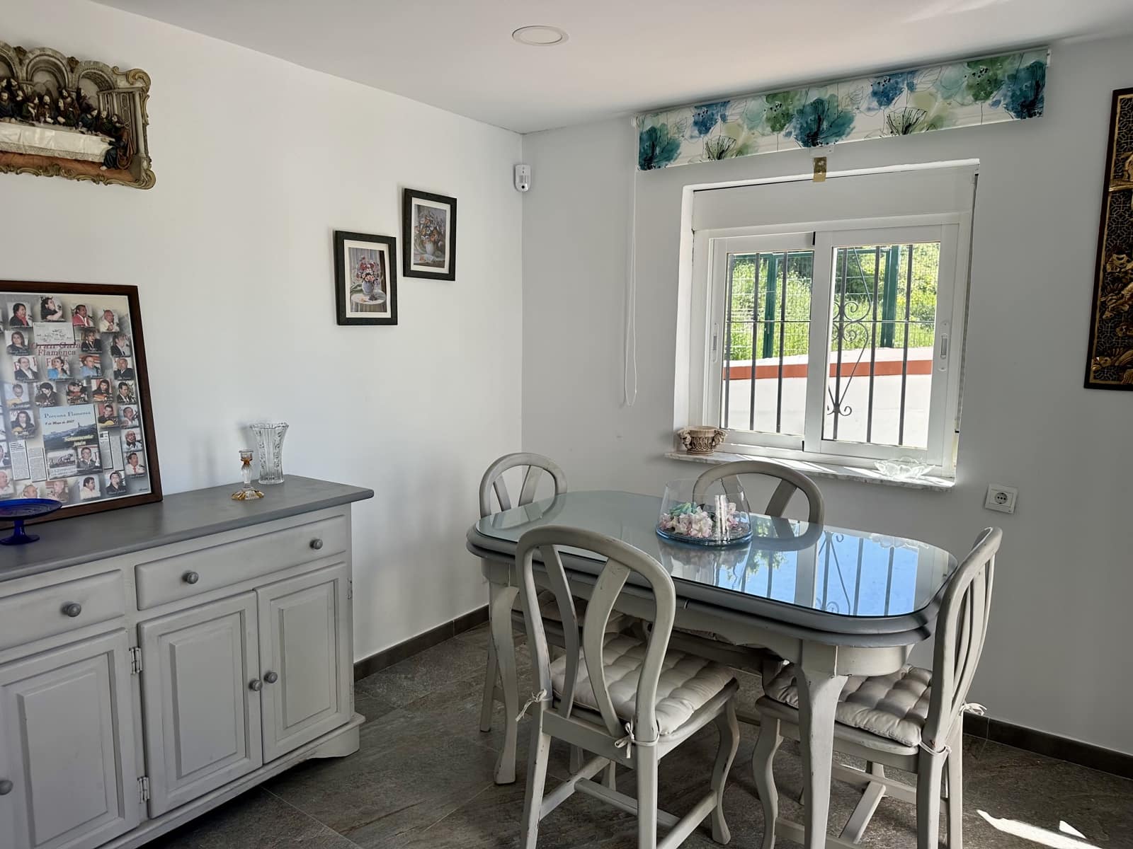 3 soveværelse Villa til salg i Manilva med swimmingpool - € 260.000 (Ref: 9137334)