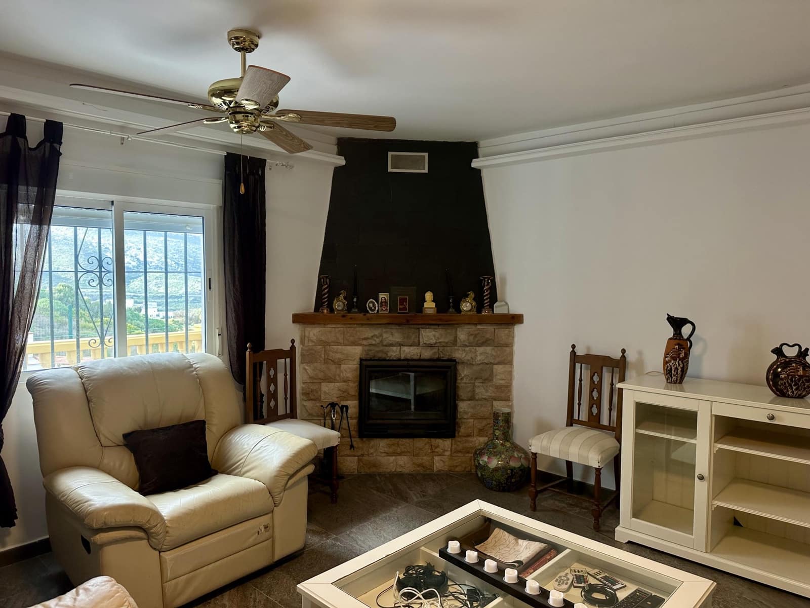 3 soverom Rekkehus til salgs i Manilva med svømmebasseng - € 247 000 (Ref: 9137334)