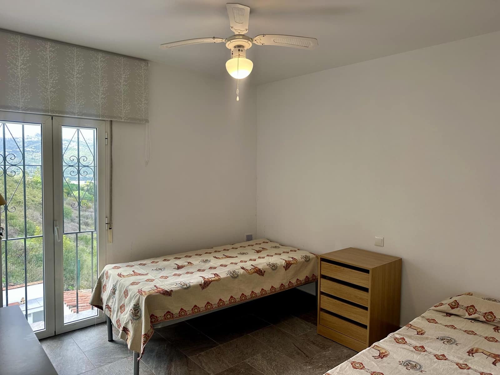 3 soverom Rekkehus til salgs i Manilva med svømmebasseng - € 247 000 (Ref: 9137334)