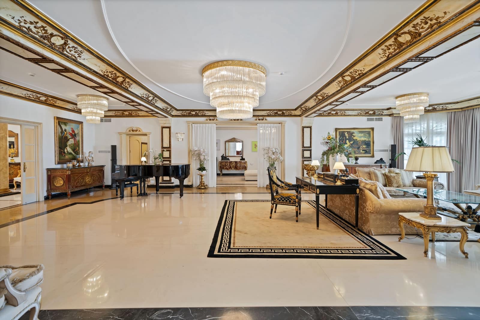 10 soveværelse Villa til leje i Puerto Banus med swimmingpool - € 30.000 (Ref: 9137335)