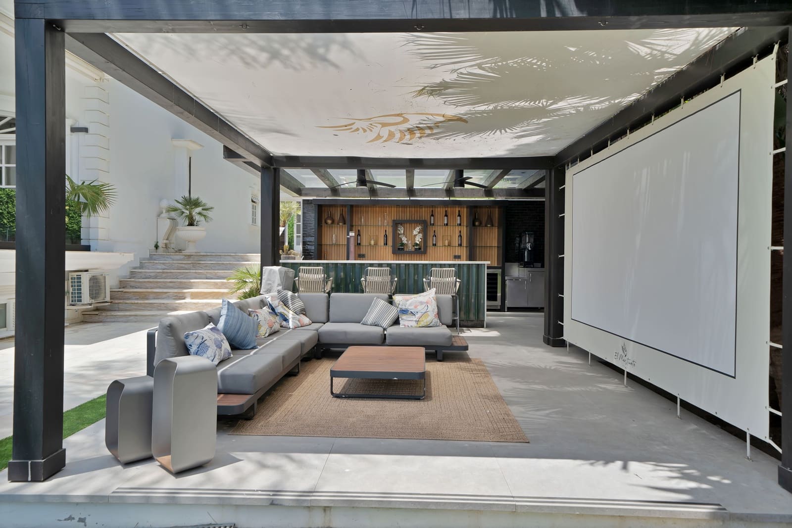 10 soveværelse Villa til leje i Puerto Banus med swimmingpool - € 30.000 (Ref: 9137335)