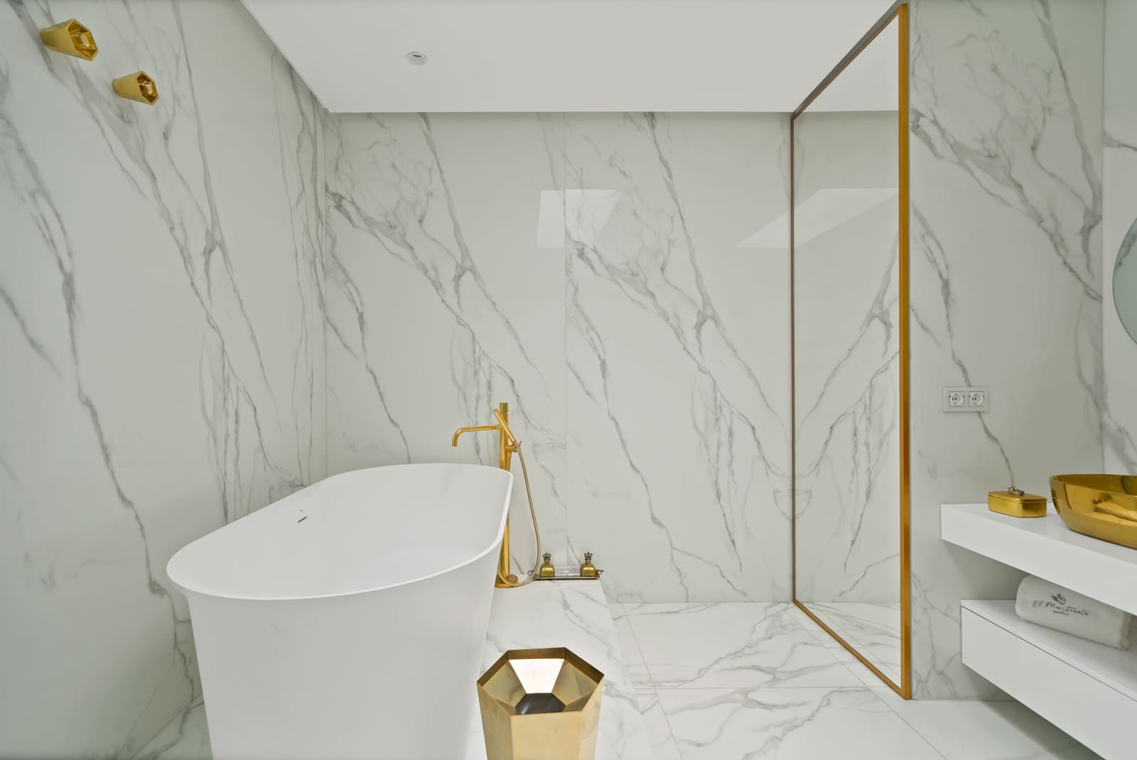 10 soveværelse Villa til leje i Puerto Banus med swimmingpool - € 30.000 (Ref: 9137335)