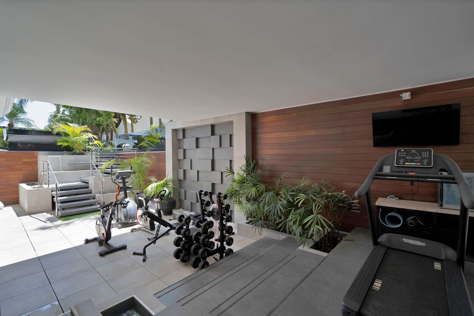 10 soveværelse Villa til leje i Puerto Banus med swimmingpool - € 30.000 (Ref: 9137335)