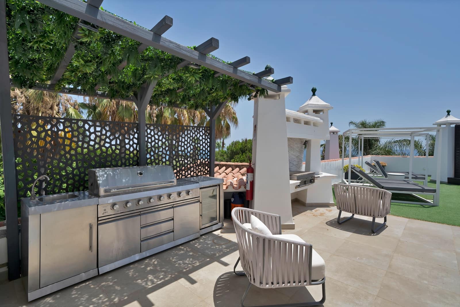 10 soveværelse Villa til leje i Puerto Banus med swimmingpool - € 30.000 (Ref: 9137335)