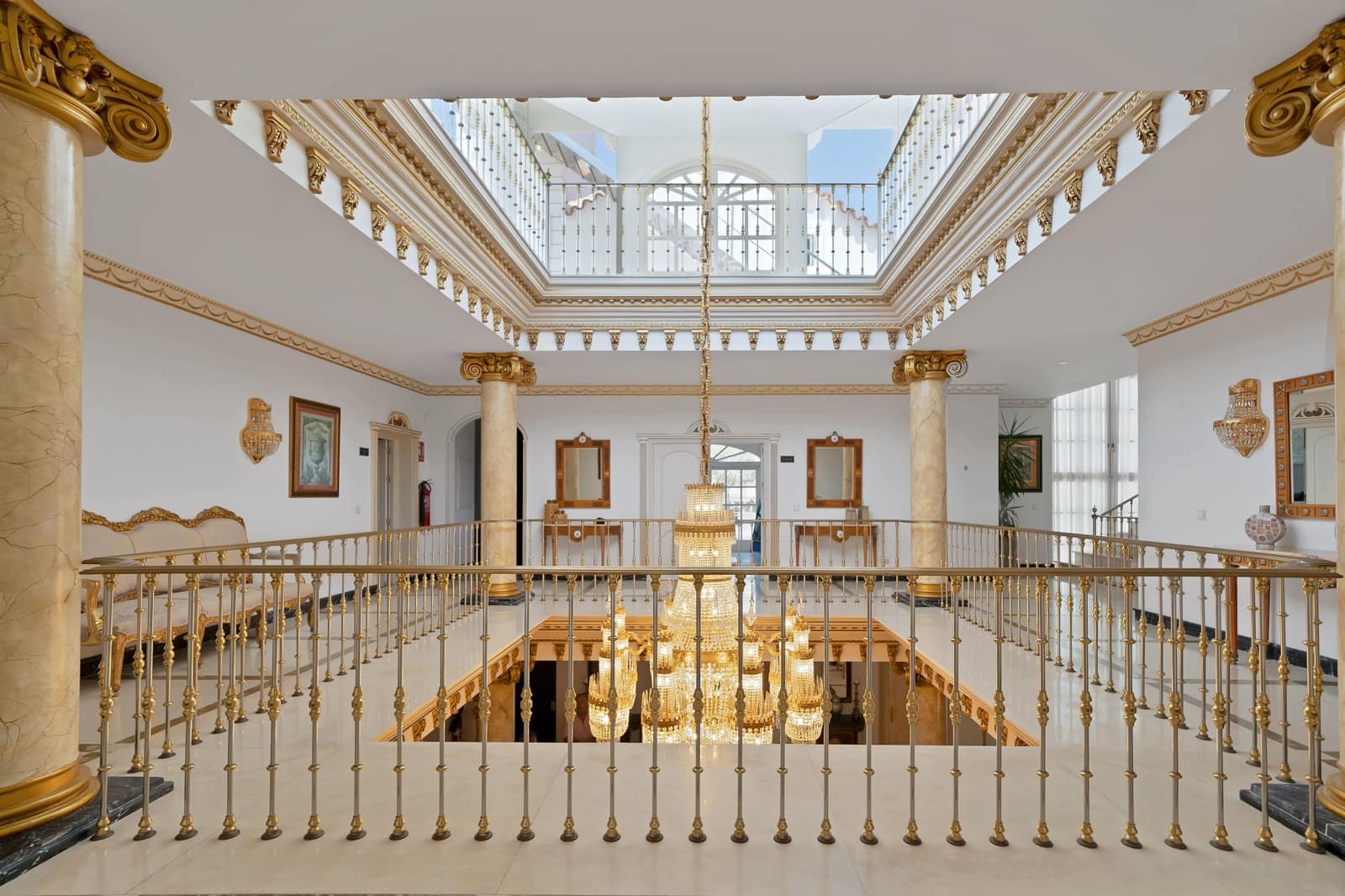 10 soveværelse Villa til leje i Puerto Banus med swimmingpool - € 30.000 (Ref: 9137335)