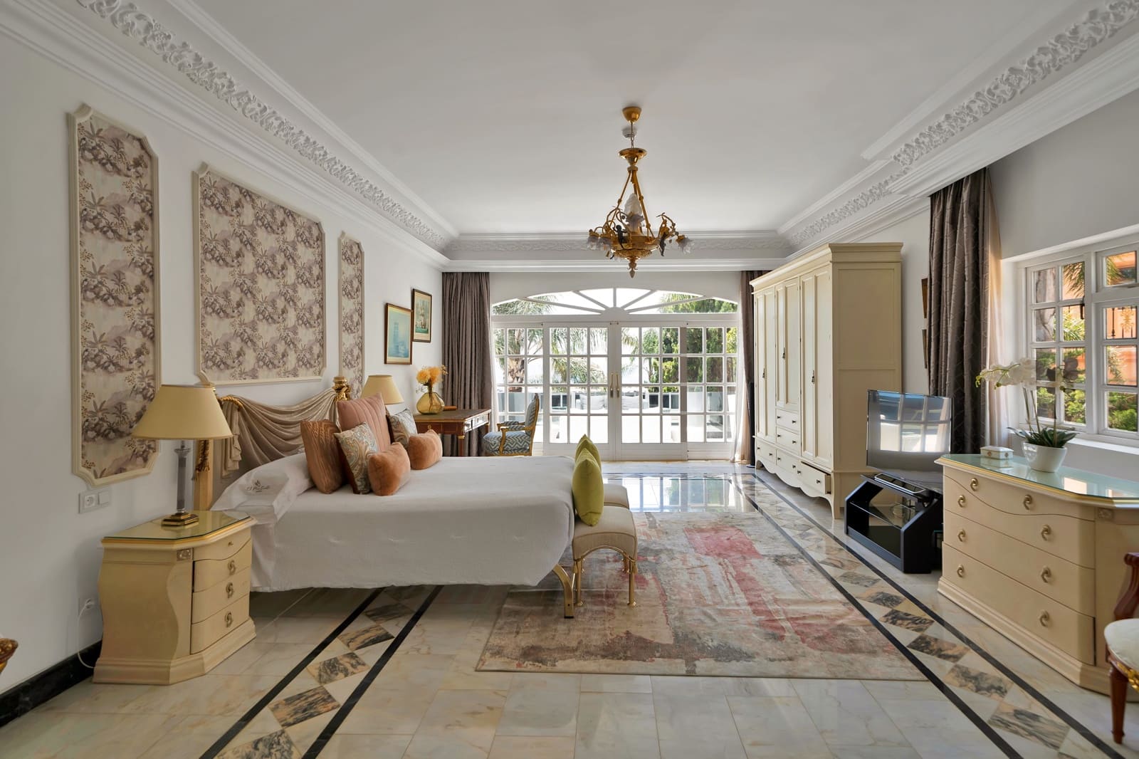 10 soveværelse Villa til leje i Puerto Banus med swimmingpool - € 30.000 (Ref: 9137335)