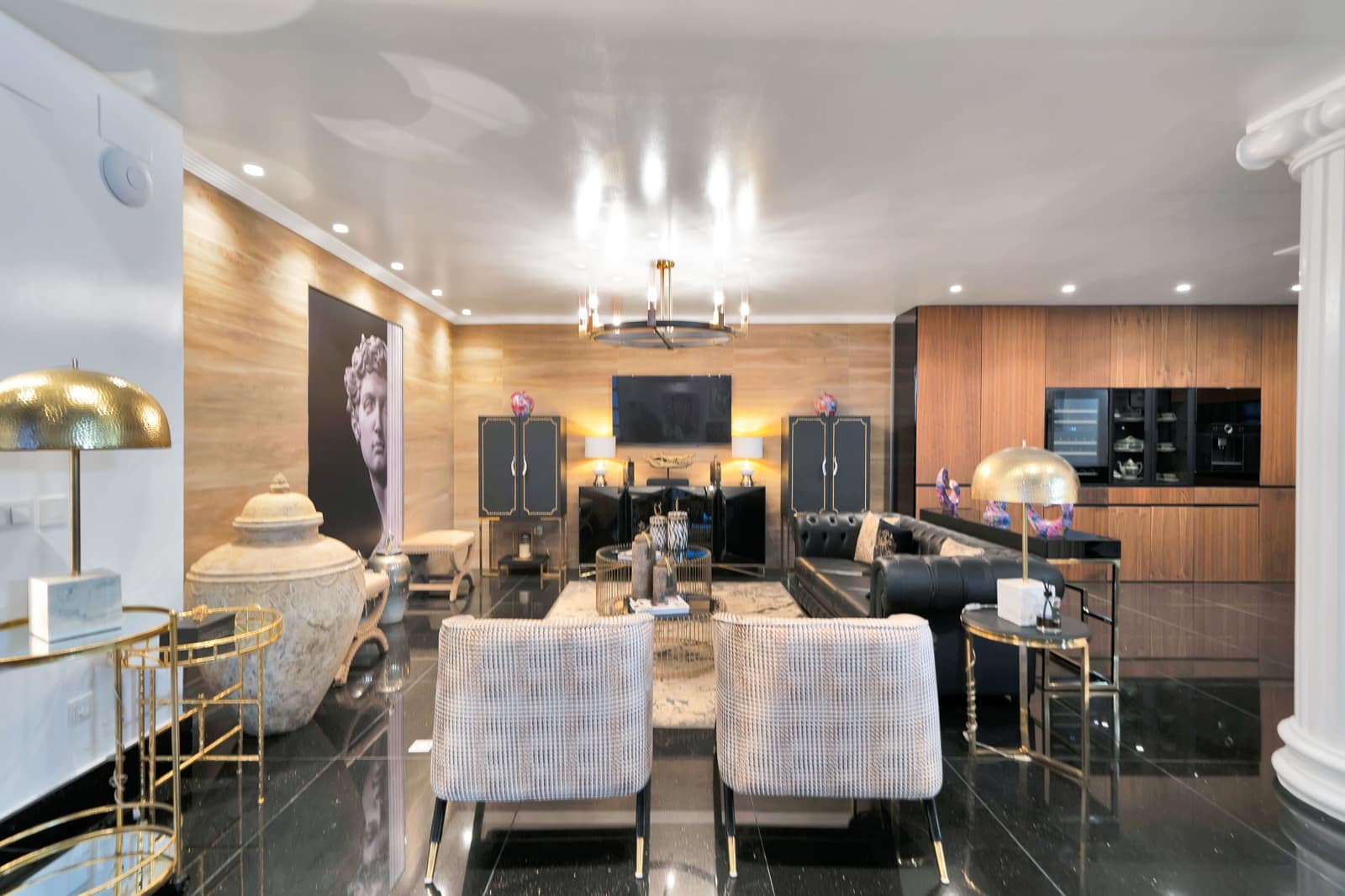 10 soveværelse Villa til leje i Puerto Banus med swimmingpool - € 30.000 (Ref: 9137335)