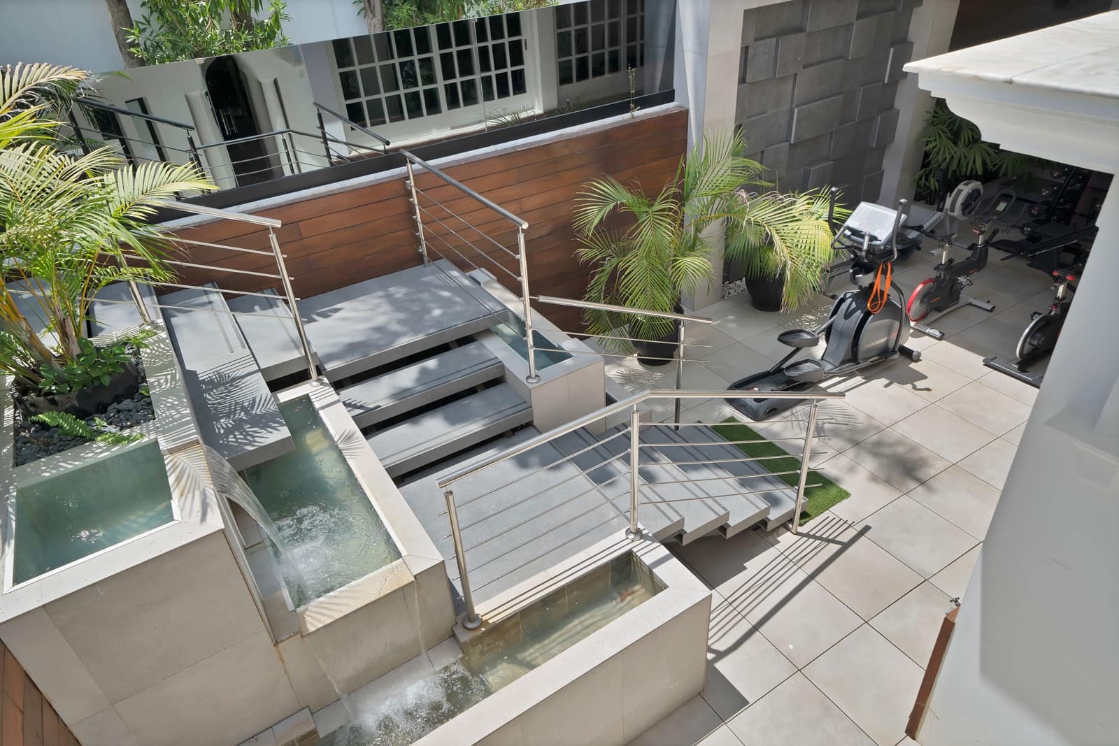 10 soveværelse Villa til leje i Puerto Banus med swimmingpool - € 30.000 (Ref: 9137335)