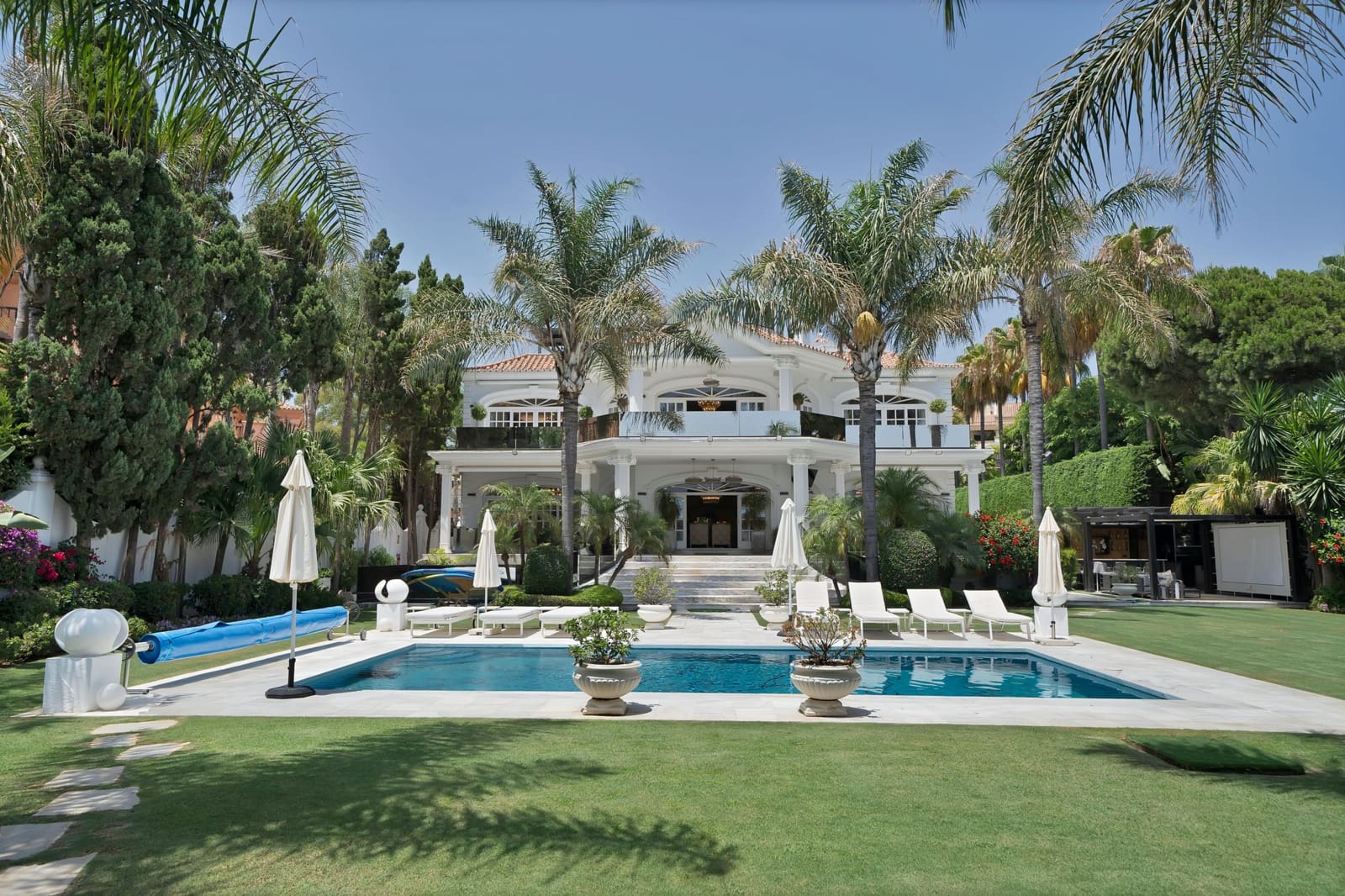 10 soveværelse Villa til leje i Puerto Banus med swimmingpool - € 30.000 (Ref: 9137335)