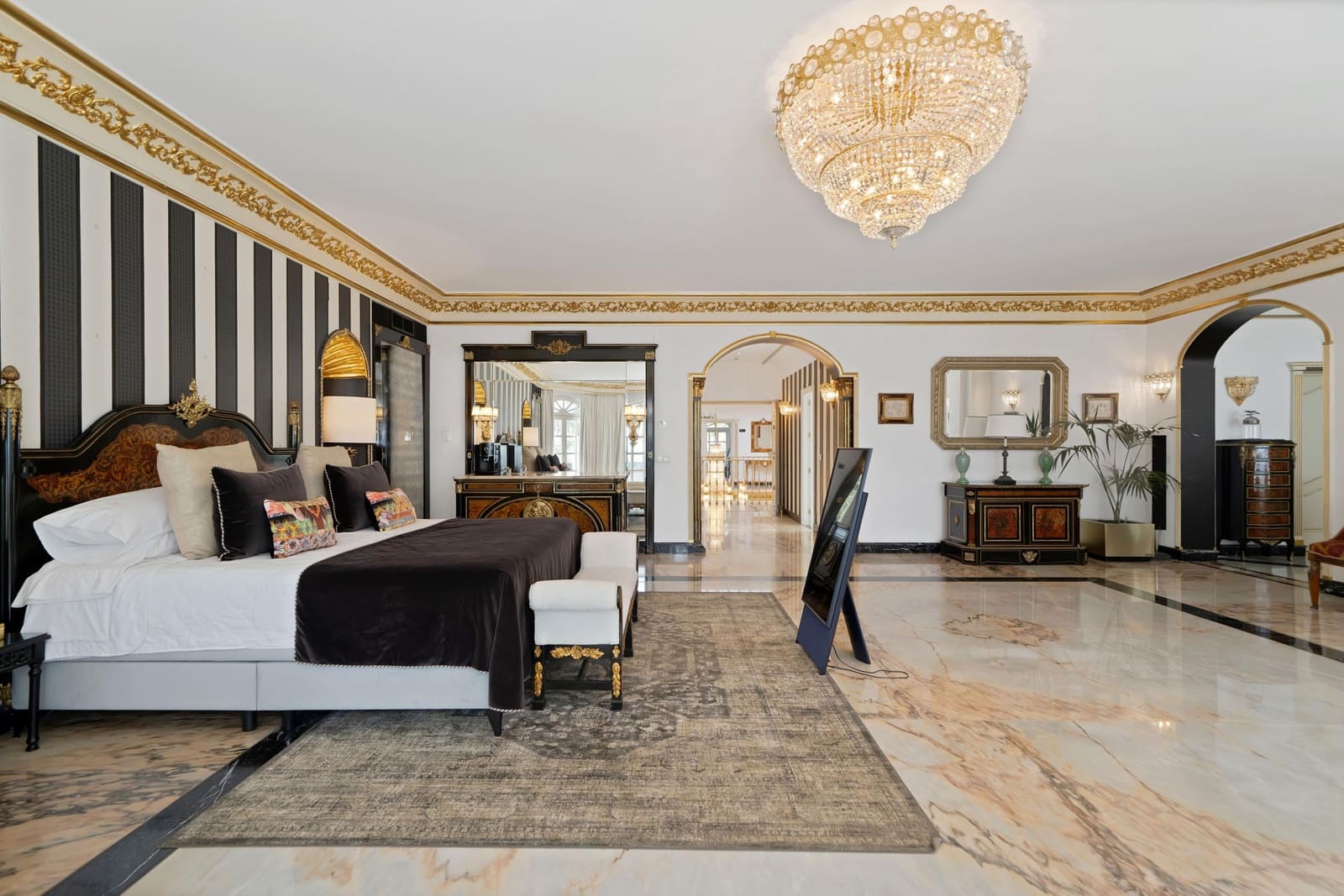 10 soveværelse Villa til leje i Puerto Banus med swimmingpool - € 30.000 (Ref: 9137335)