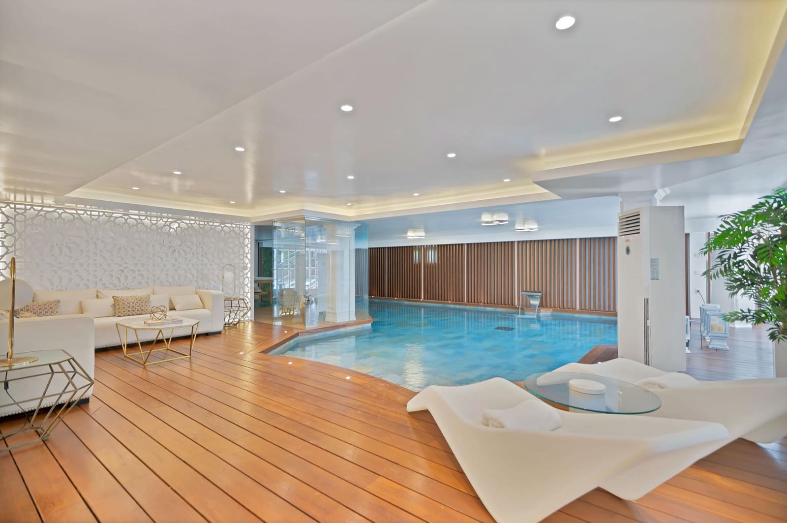 10 soveværelse Villa til leje i Puerto Banus med swimmingpool - € 30.000 (Ref: 9137335)
