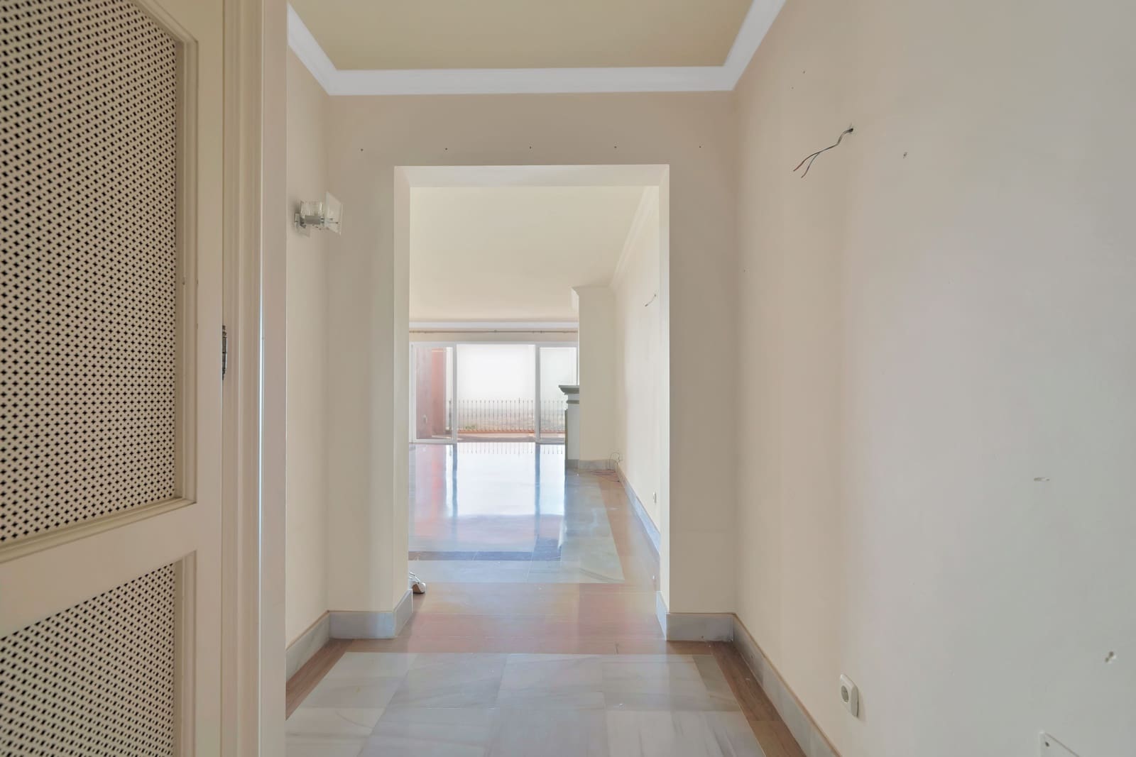 2 bedroom Apartment for sale in La Quinta with pool - € 559,000 (Ref: 9141762)