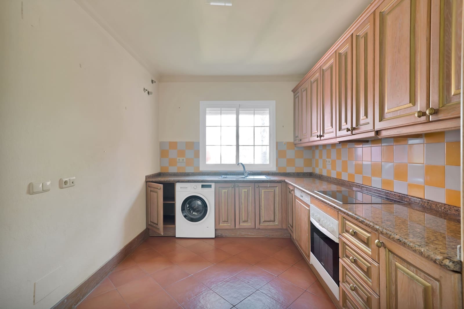 2 bedroom Apartment for sale in La Quinta with pool - € 559,000 (Ref: 9141762)