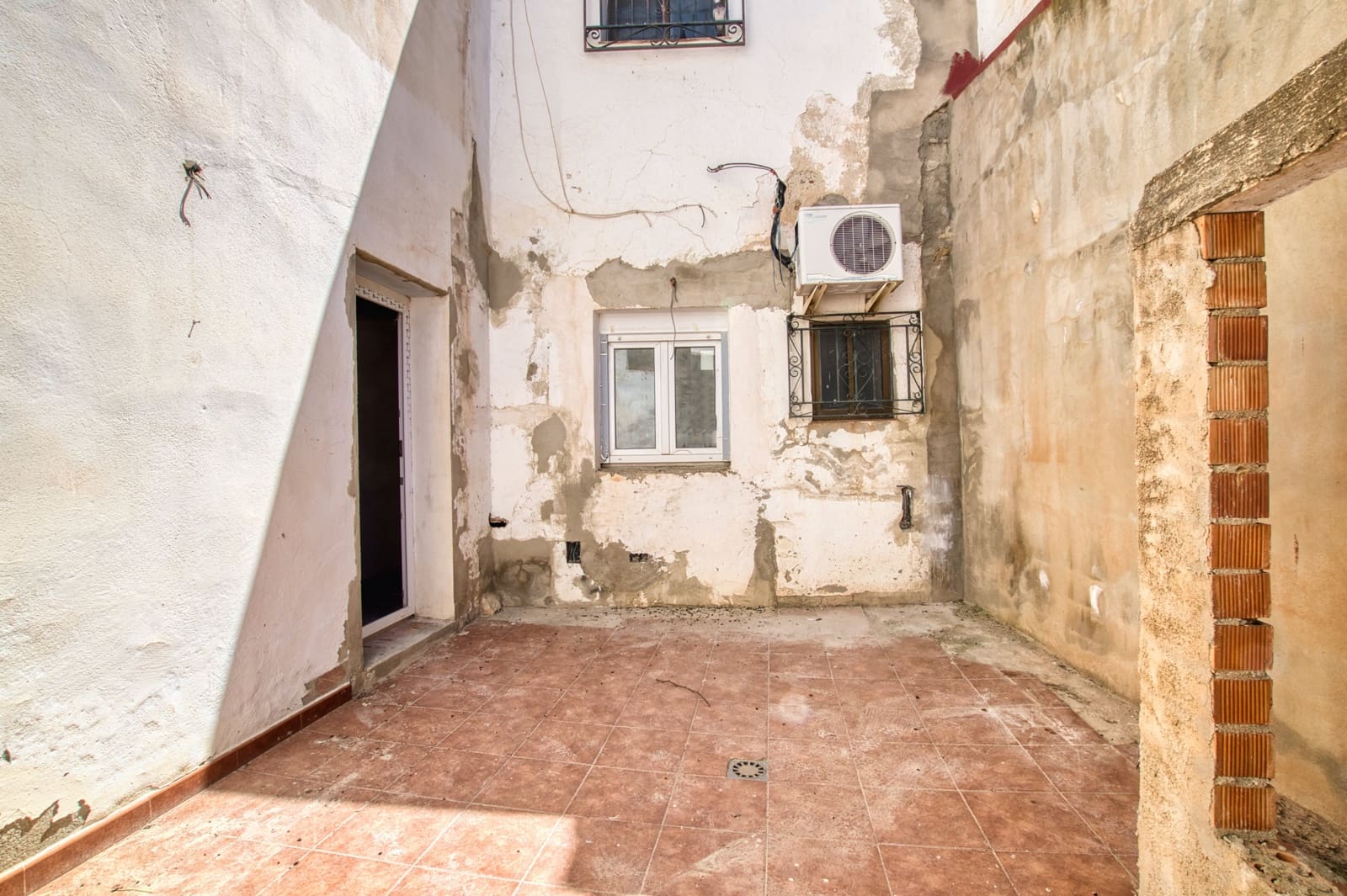 4 quarto Moradia em Banda para venda em Periana - 78 900 € (Ref: 9152398)