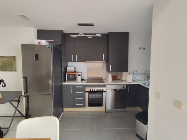 2 bedroom Apartment for rent in Estepona with pool - € 1,600 (Ref: 9159653)