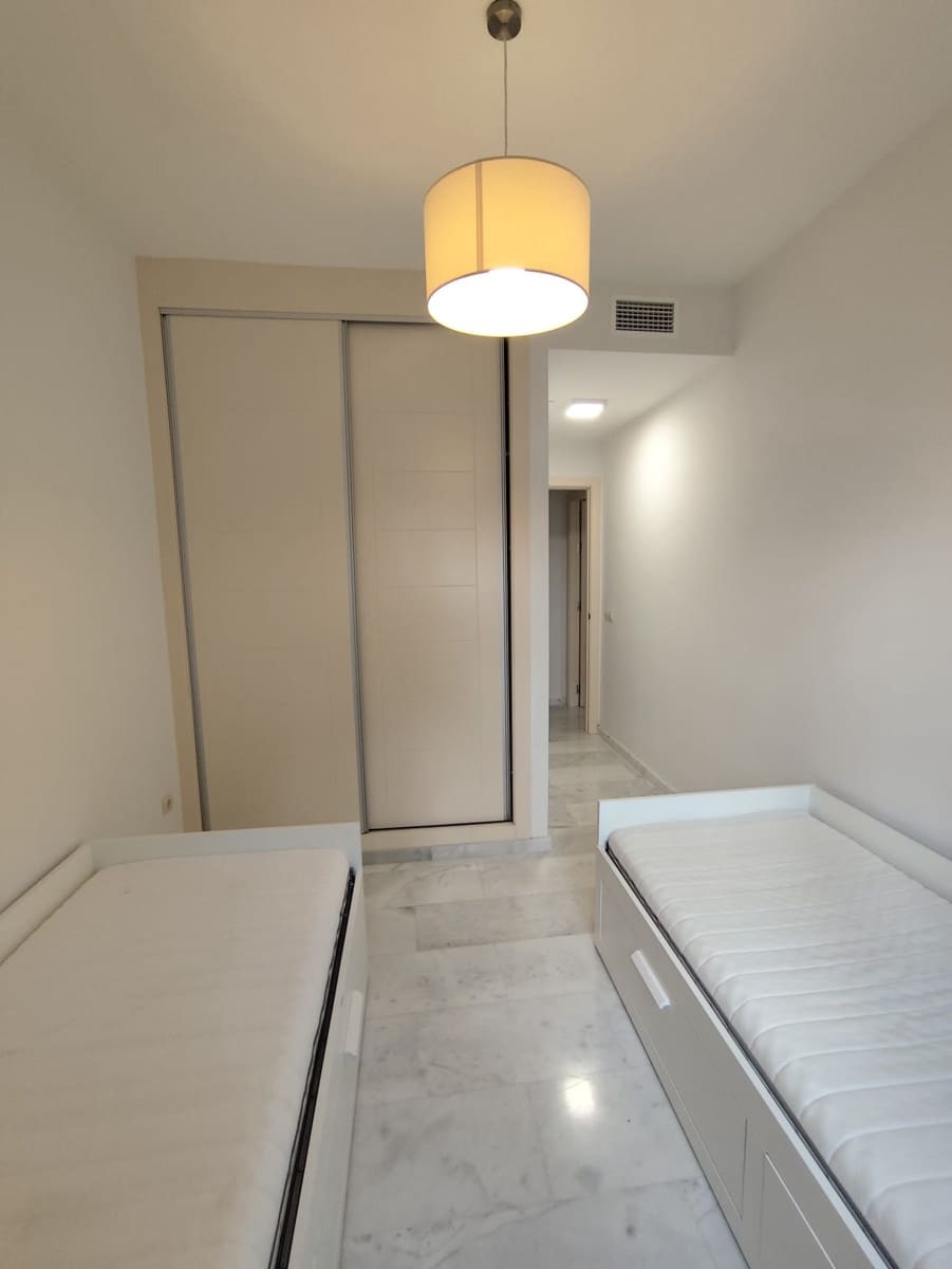 2 bedroom Apartment for rent in Estepona with pool - € 1,500 (Ref: 9159653)