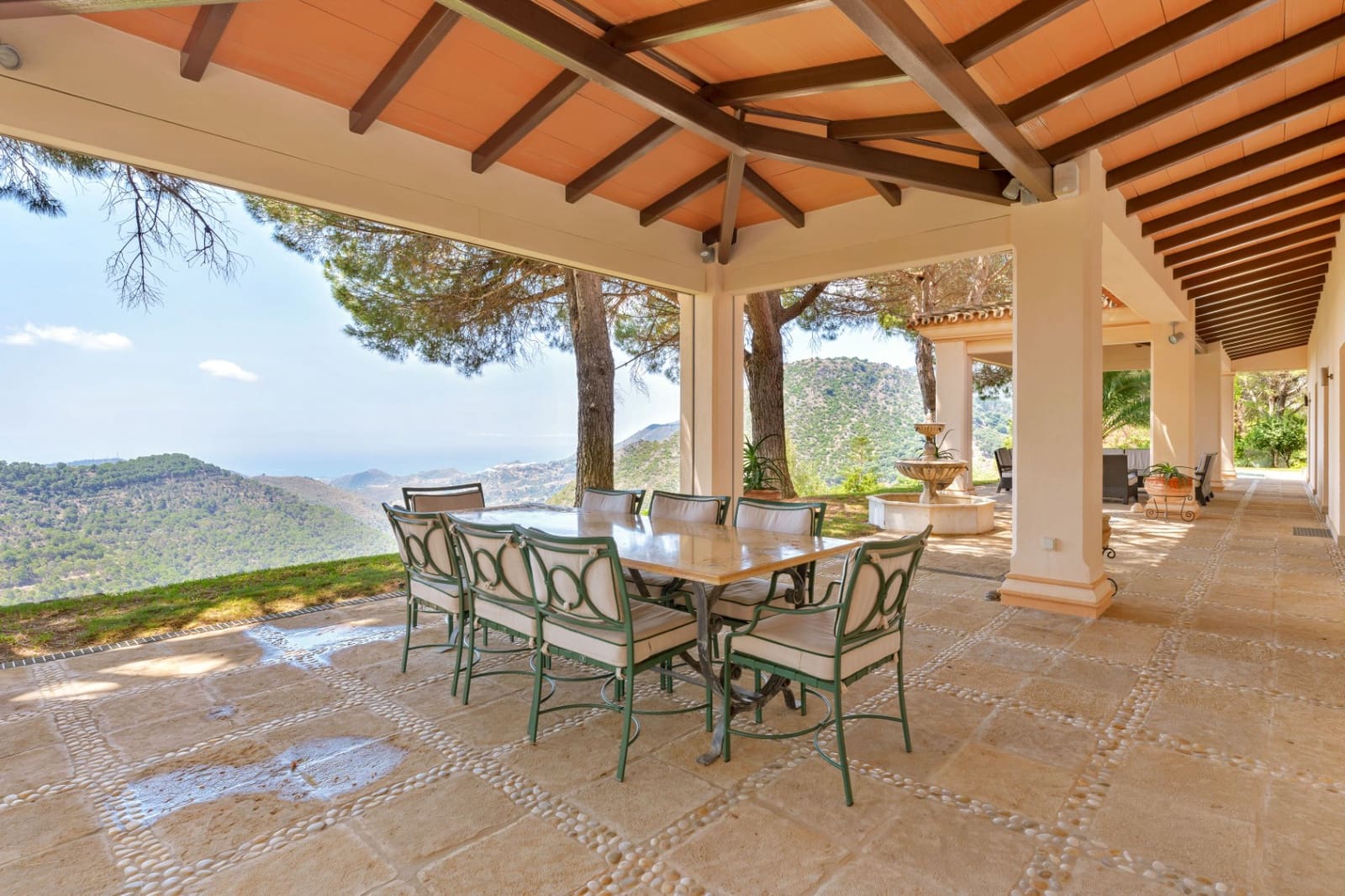 9 sypialnia Willa na sprzedaż w Ojen z basenem - 3 800 000 € (Ref: 9161200)