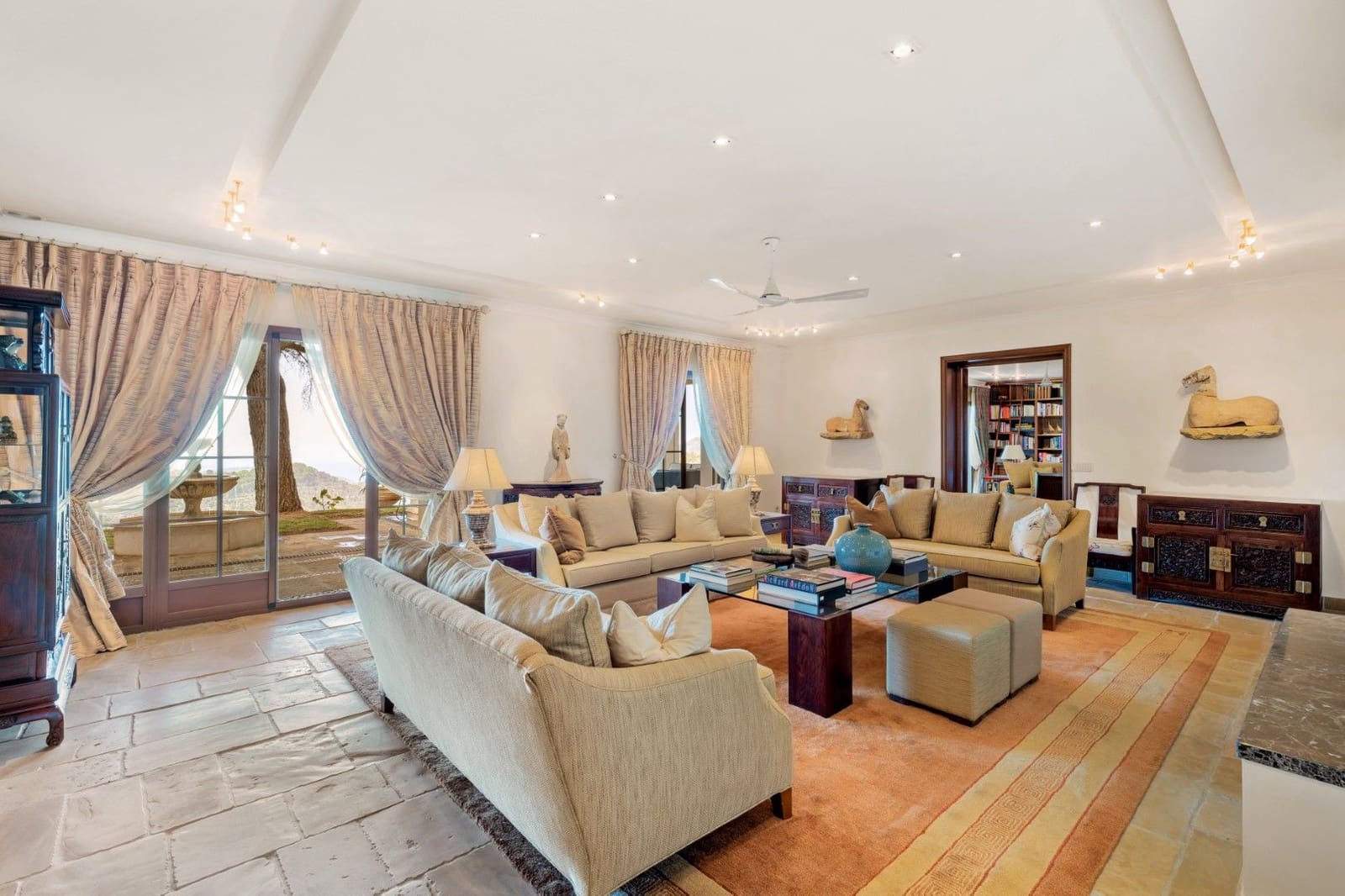 9 sovrum Villa till salu i Ojen med pool - 3 800 000 € (Ref: 9161200)