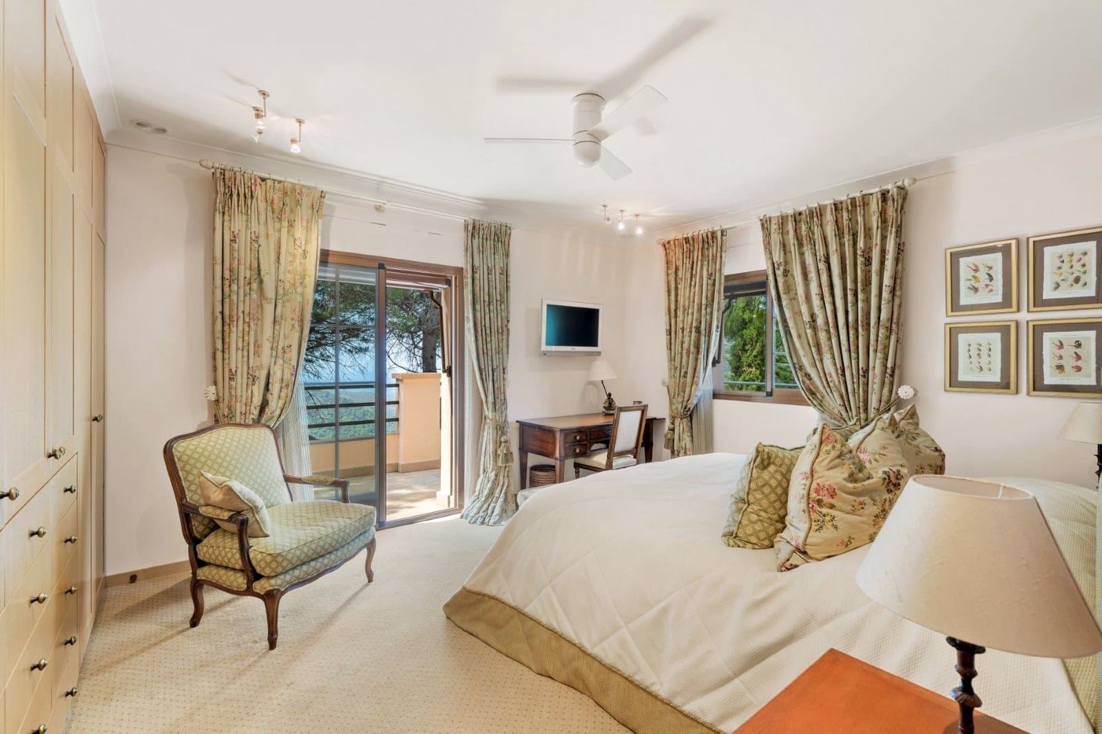 9 bedroom Villa for sale in Ojen with pool garage - € 3,800,000 (Ref: 9161200)