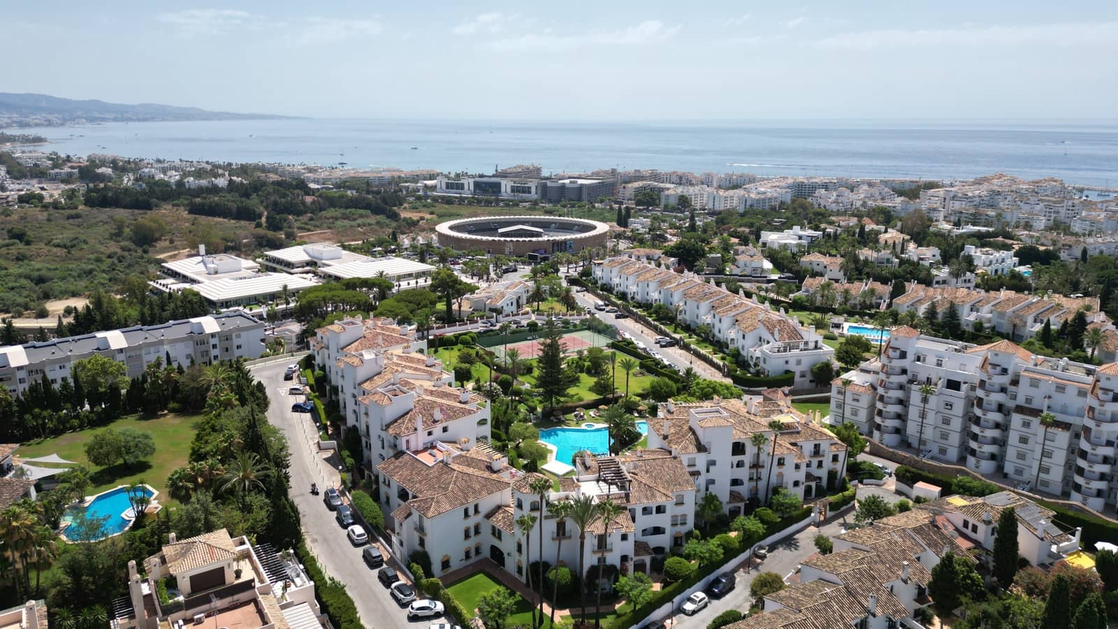 Ático de 3 habitaciones en Nueva Andalucia en venta - 1.550.000 € (Ref: 9165945)