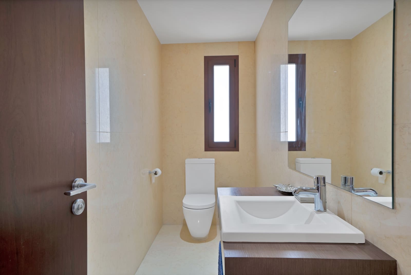 Ático de 3 habitaciones en Nueva Andalucia en venta - 1.550.000 € (Ref: 9165945)