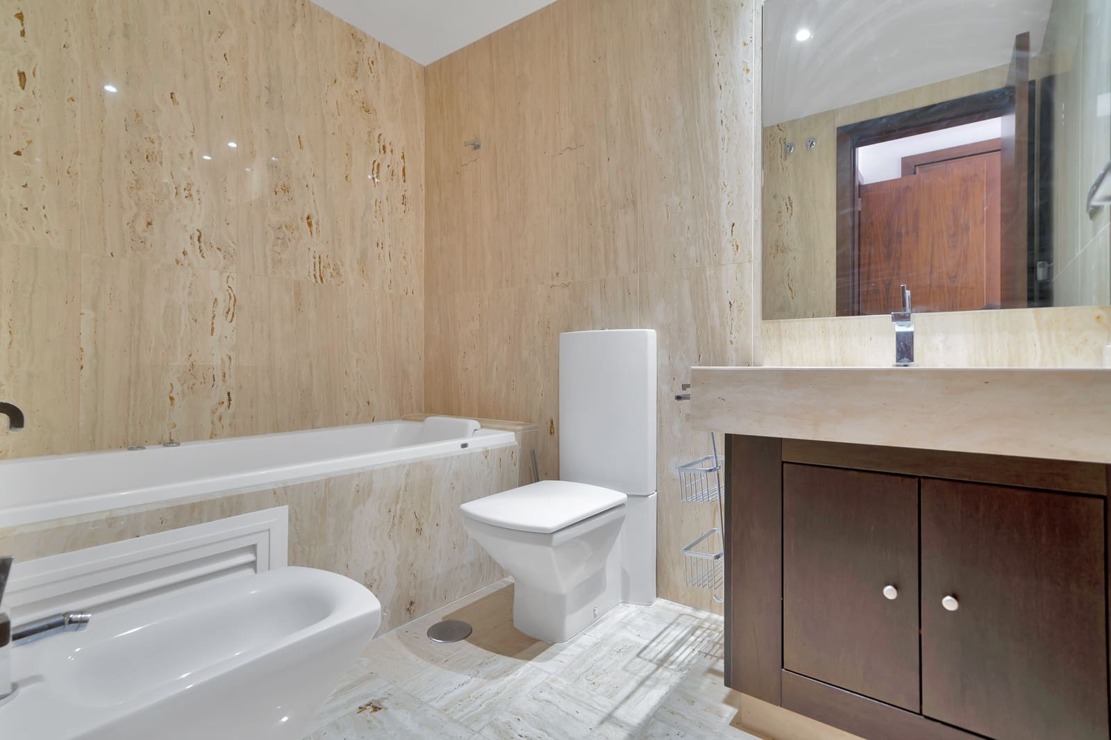 Ático de 3 habitaciones en Nueva Andalucia en venta - 1.550.000 € (Ref: 9165945)