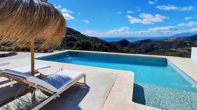 2 makuuhuone Huvila myytävänä paikassa Ojen mukana uima-altaan - 689 000 € (Ref: 9165946)