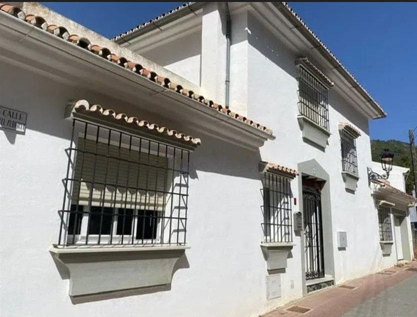 5 sypialnia Willa na sprzedaż w Ojen z basenem - 595 000 € (Ref: 9169694)