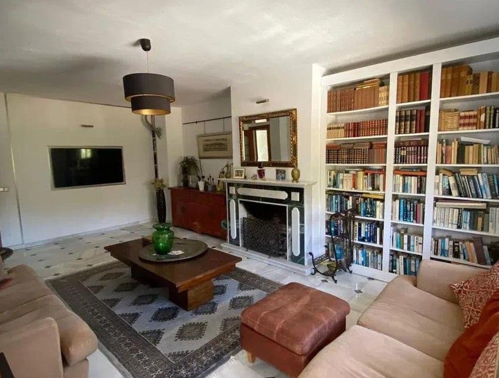 5 bedroom Villa for sale in Ojen with pool - € 595,000 (Ref: 9169694)