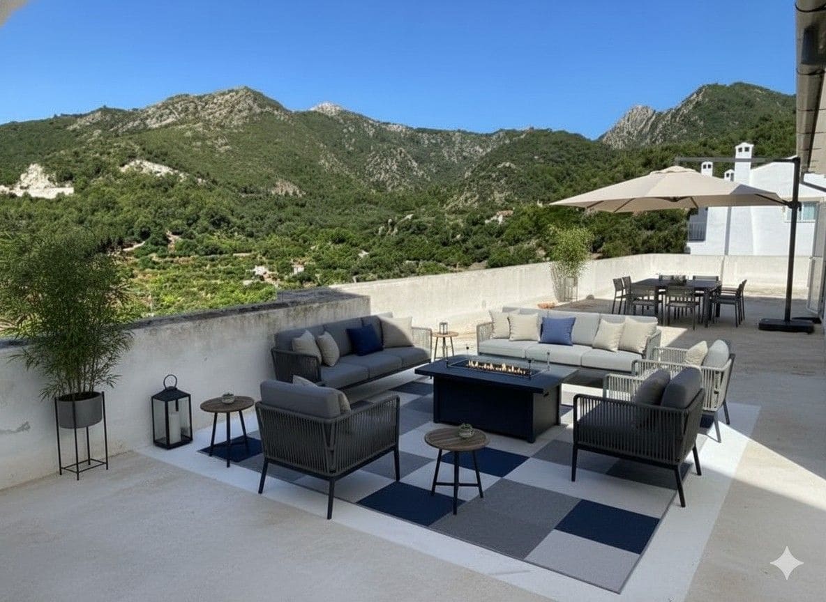 5 bedroom Villa for sale in Ojen with pool - € 595,000 (Ref: 9169694)