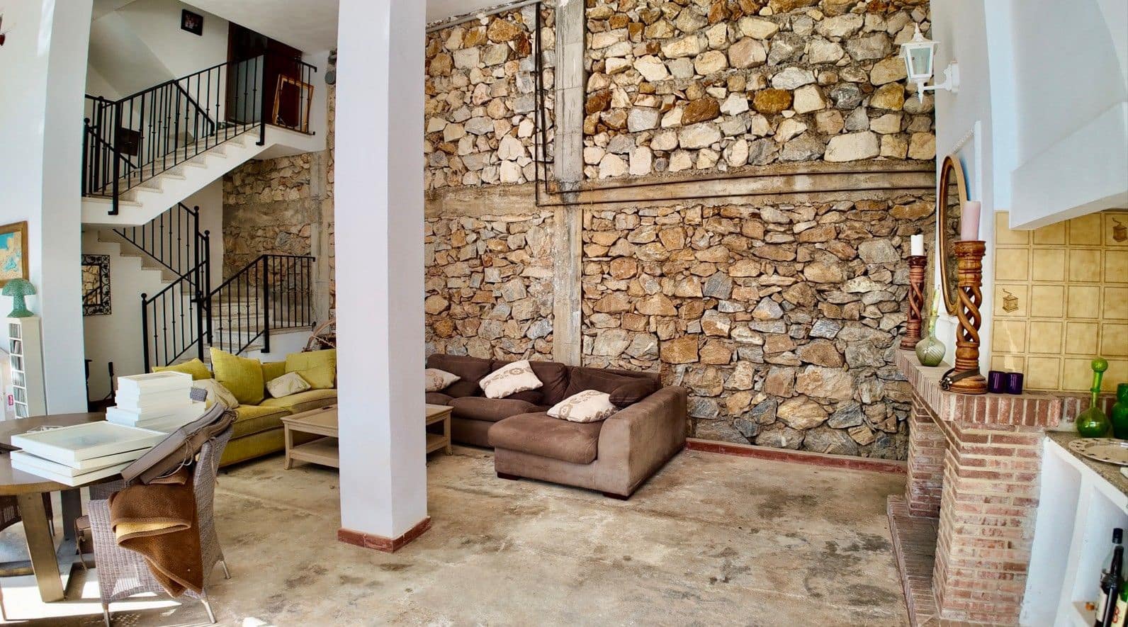 5 bedroom Villa for sale in Ojen with pool - € 595,000 (Ref: 9169694)