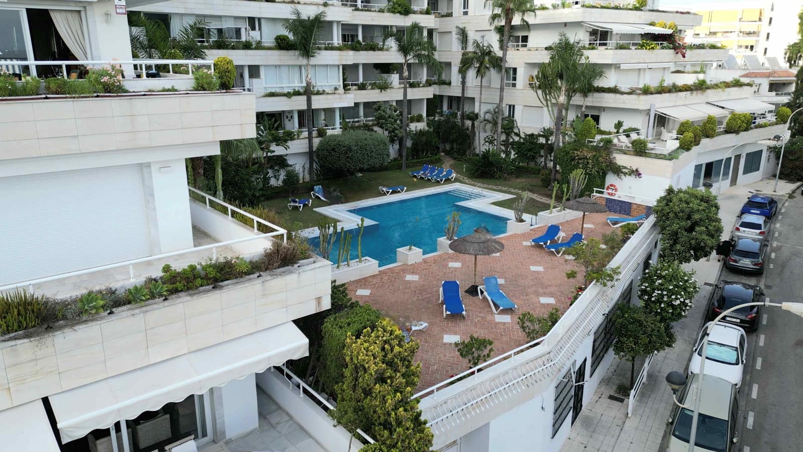 2 soveværelse Lejlighed til salg i Marbella med swimmingpool - € 1.250.000 (Ref: 9169695)