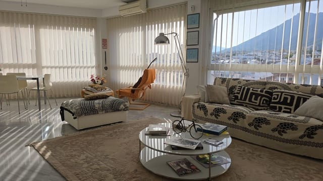 2 slaapkamer Appartement te koop in Marbella met zwembad garage - € 1.250.000 (Ref: 9169695)