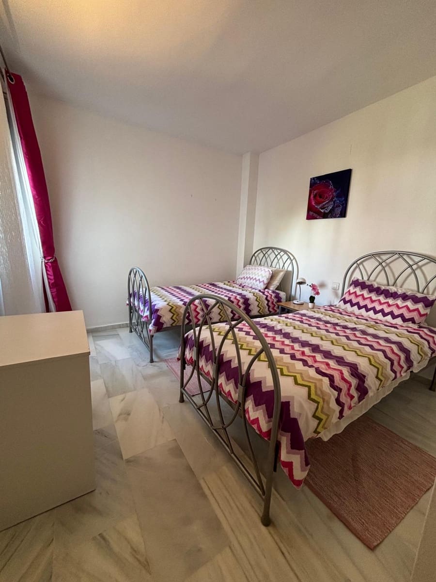 2 bedroom Apartment for rent in Marbella with pool - € 1,850 (Ref: 9183824)