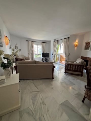 Appartement de 2 chambres à louer à Marbella avec piscine garage - 1 850 € (Ref: 9183824)