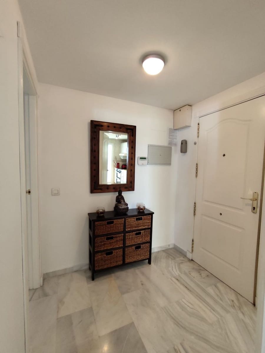 2 bedroom Apartment for rent in Marbella with pool garage - € 1,850 (Ref: 9183824)