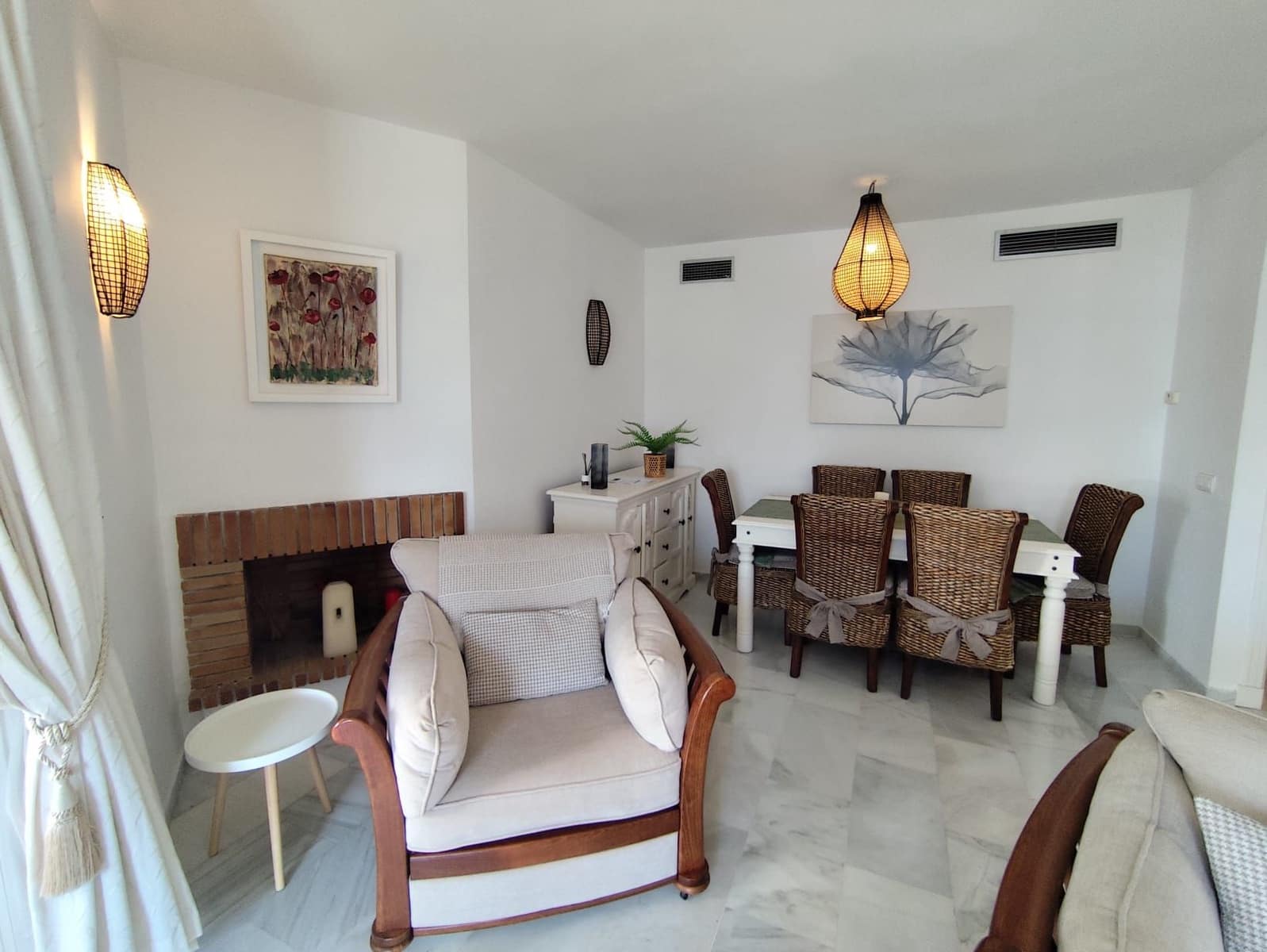2 bedroom Apartment for rent in Marbella with pool garage - € 1,850 (Ref: 9183824)