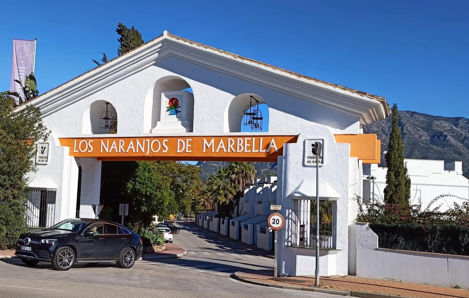2 bedroom Apartment for rent in Marbella with pool garage - € 1,850 (Ref: 9183824)