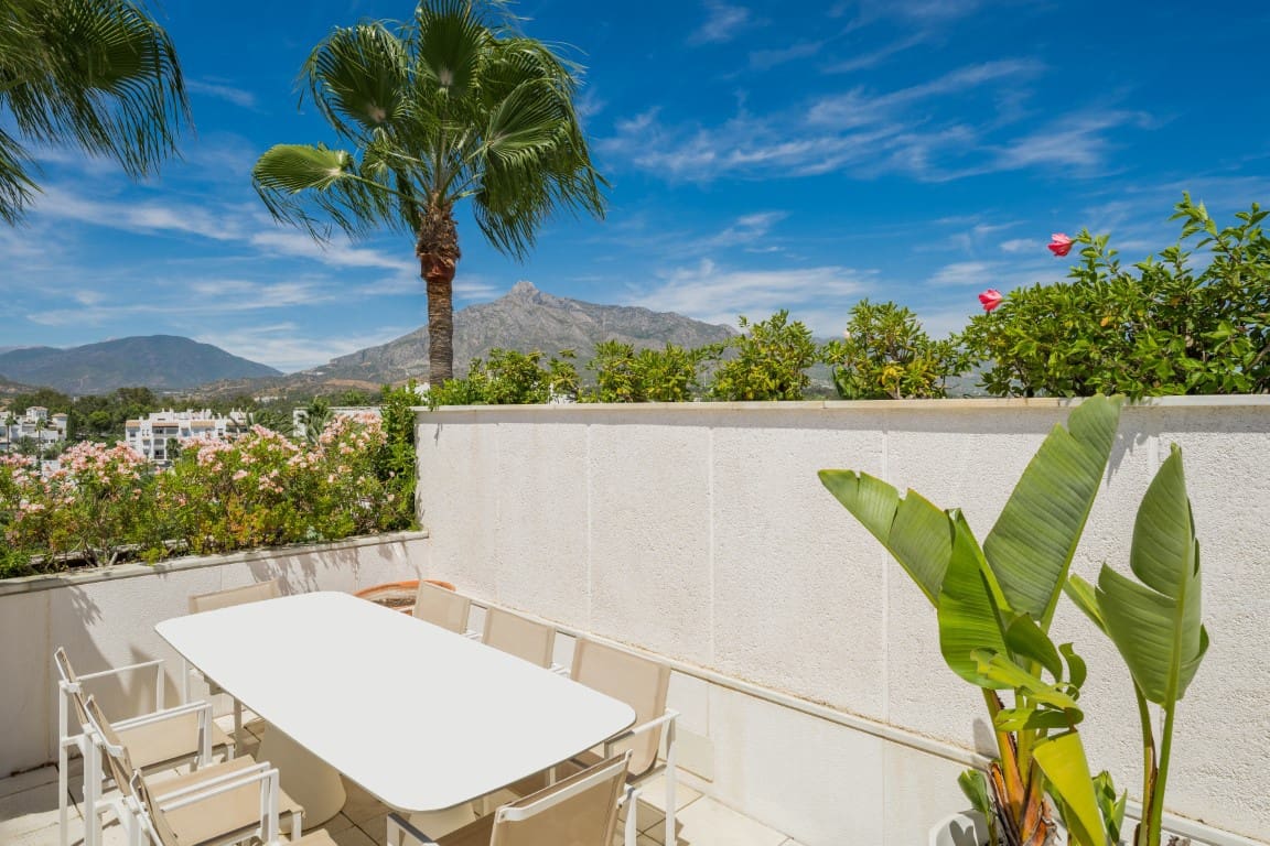 3 slaapkamer Penthouse te koop in Puerto Banus met zwembad - € 5.950.000 (Ref: 9197909)