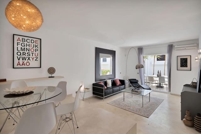 2 sypialnia Apartament do wynajęcia w Nueva Andalucia, Marbella z basenem garażem - 2 000 € (Ref: 9208489)