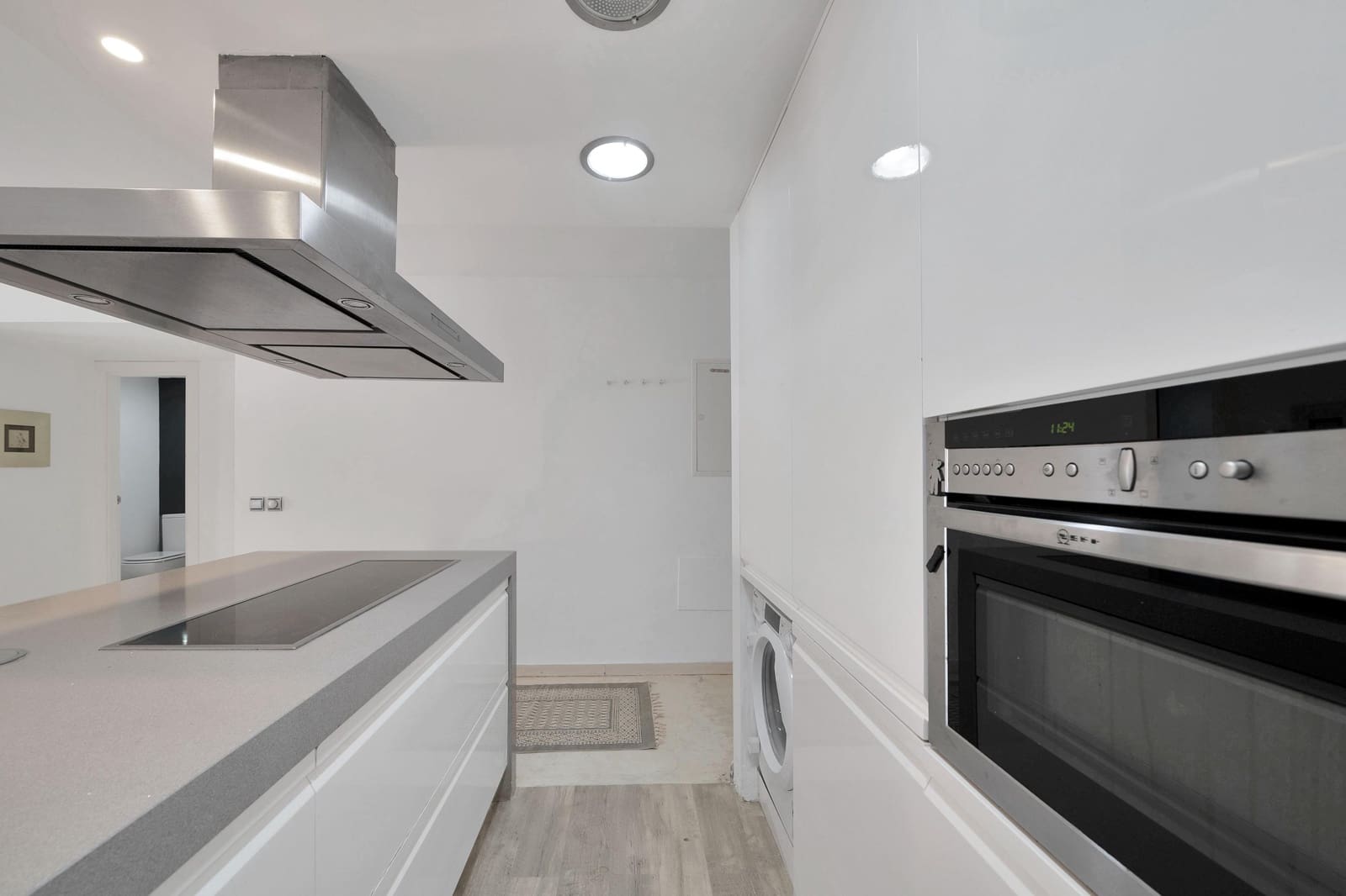 2 soveværelse Lejlighed til leje i Nueva Andalucia med swimmingpool garage - € 2.000 (Ref: 9208489)