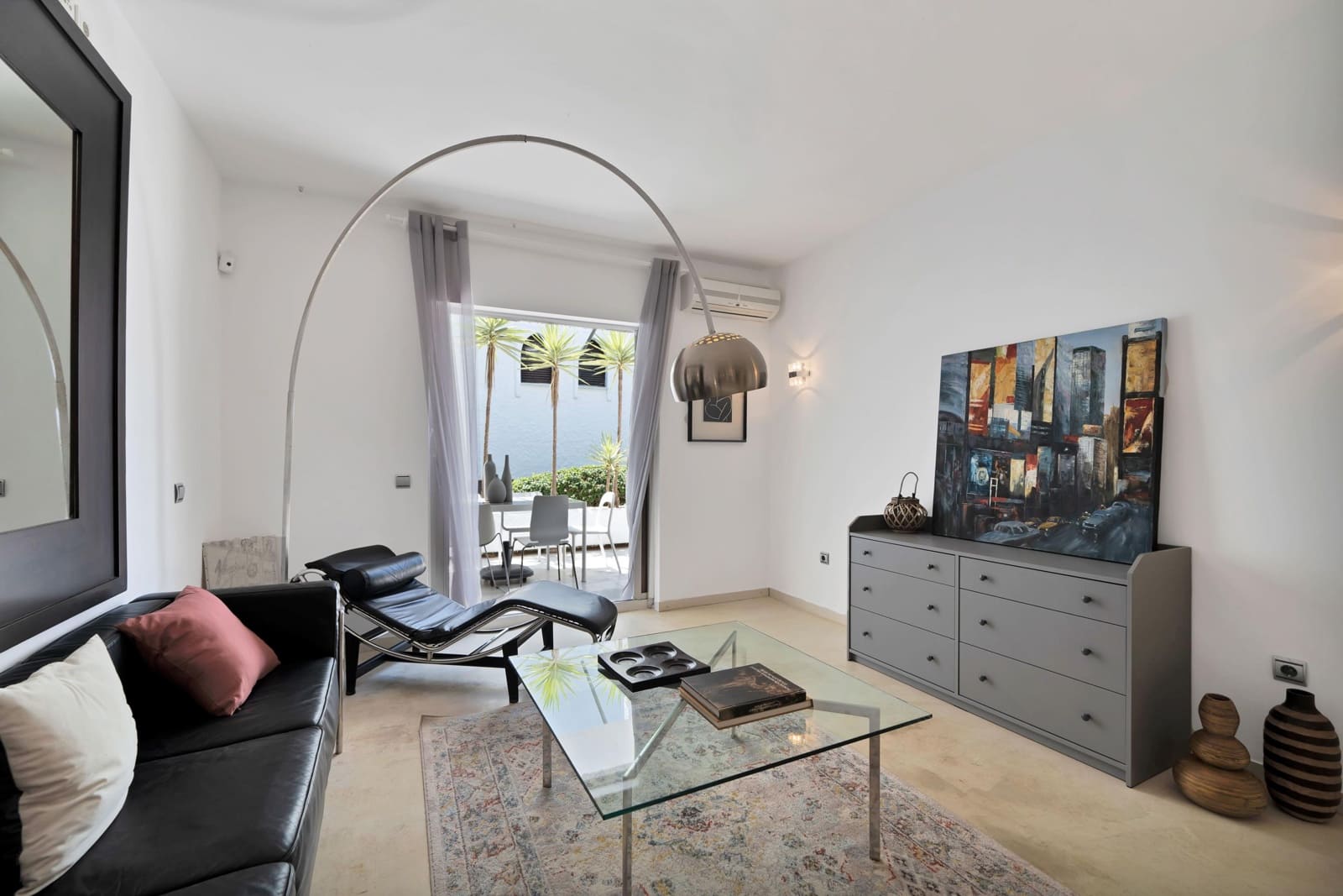 2 soveværelse Lejlighed til leje i Nueva Andalucia med swimmingpool garage - € 2.000 (Ref: 9208489)